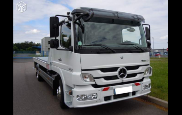 Installation Plateau 6 m sur Mercedes Atego 12.22